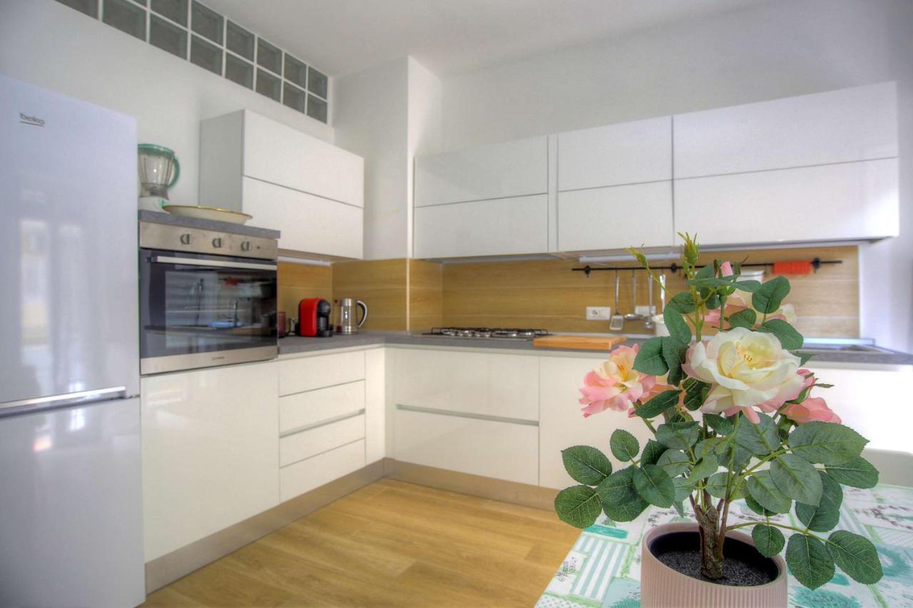 Ferienwohnung Holiday Aroma Exterior foto